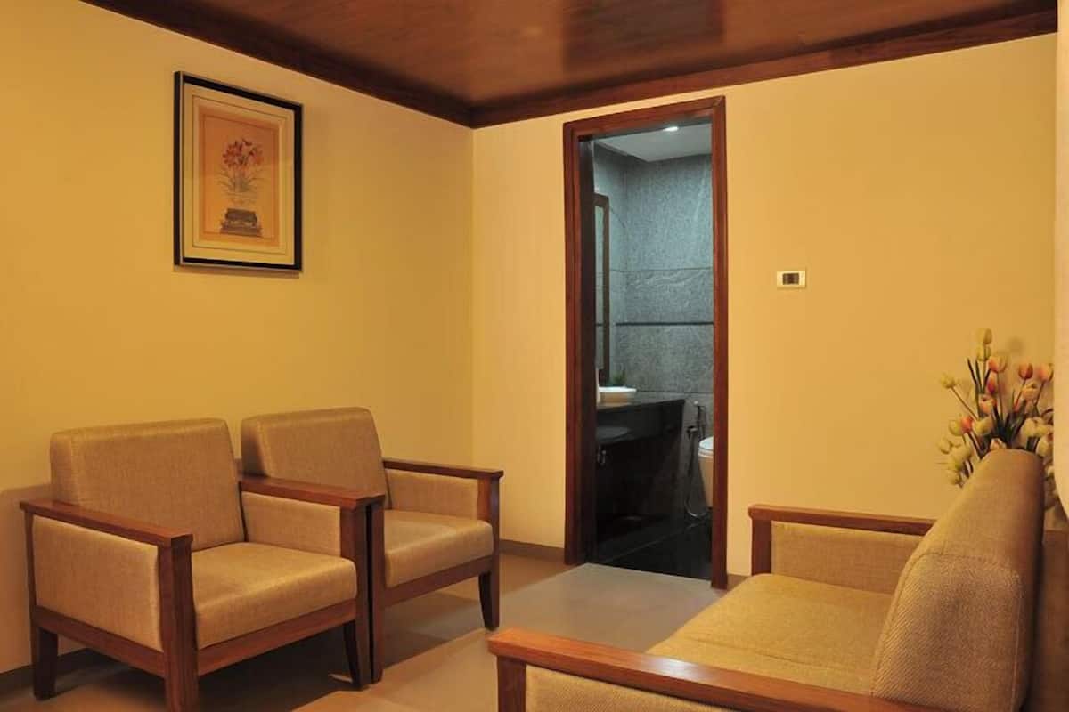 Royal Studio Suite | Free WiFi