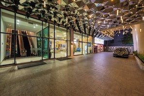 Front of property - Cosmo Condotel Nha Trang (Nha Trang)