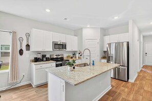 Unclassified image, 3 of 38, button