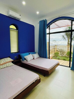 2 bedrooms, in-room safe, iron/ironing board, Internet