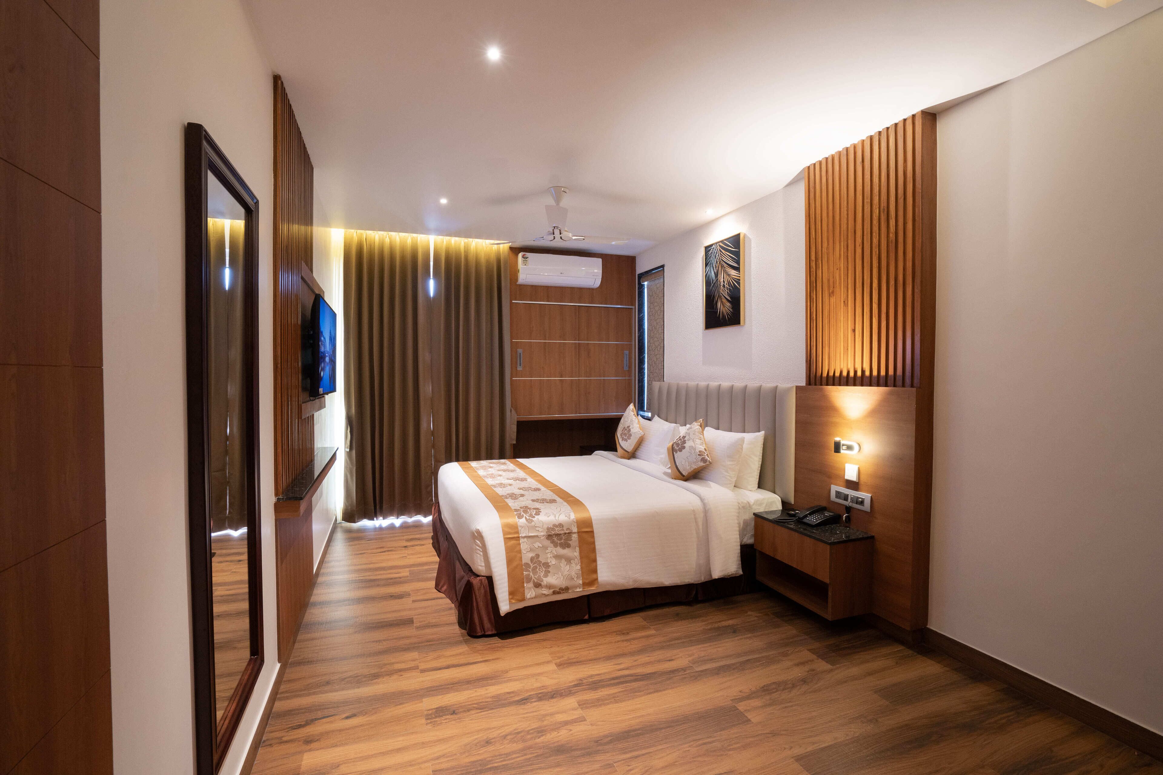 In-room safe, desk, laptop workspace, iron/ironing board