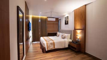 Caja de seguridad en la habitación y escritorio