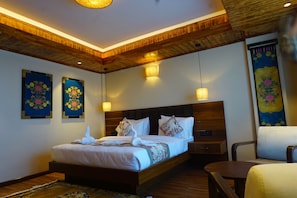 Deluxe Double Room, Hill View | Desk, laptop workspace, soundproofing, free WiFi