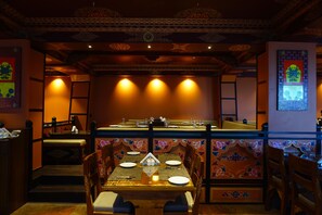 Restaurant - Gakhil Boutique Hotel (Darjeeling)