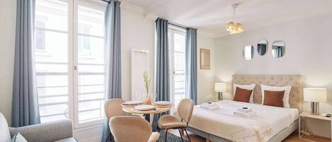Apartamento | 1 dormitorio y espacio para trabajar con un portátil