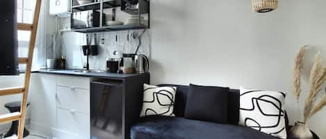 Apartment | Living area