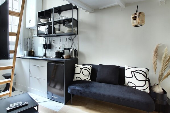 Apartment | Living area