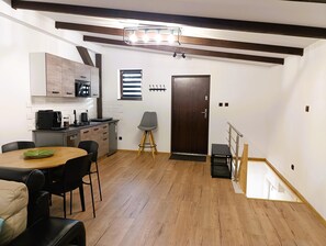 House | Dining