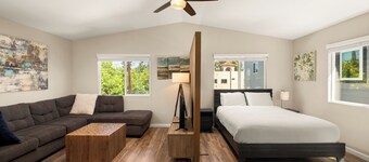 Modern Loft Retreat - North Park SD