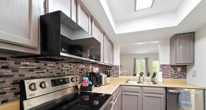 Townhome Mins to Hospitals*District*Mizzou*Parks