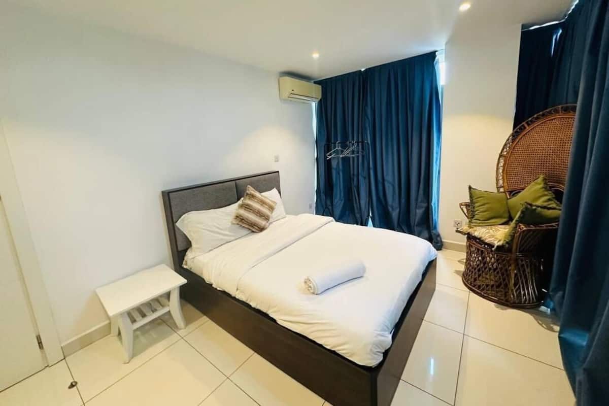 Studio Suite Cao cấp, ban công, quang cảnh vườn | Khu vực ăn uống tại phòng