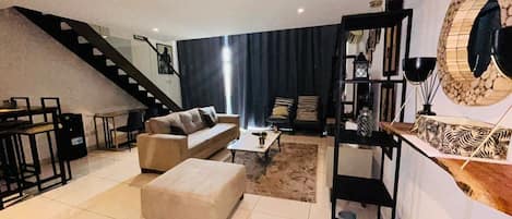 Luxury Apartment, 1 Bedroom, Non Smoking, Pool View | Living area