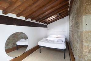 Een strijkplank/strijkijzer