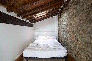 Iron/ironing board - Tuscan Top Floor Duplex (Firenze)