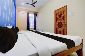 Quarto casal família, ar-condicionado | Roupas de cama antialérgicas, escrivaninha, quartos à prova de som