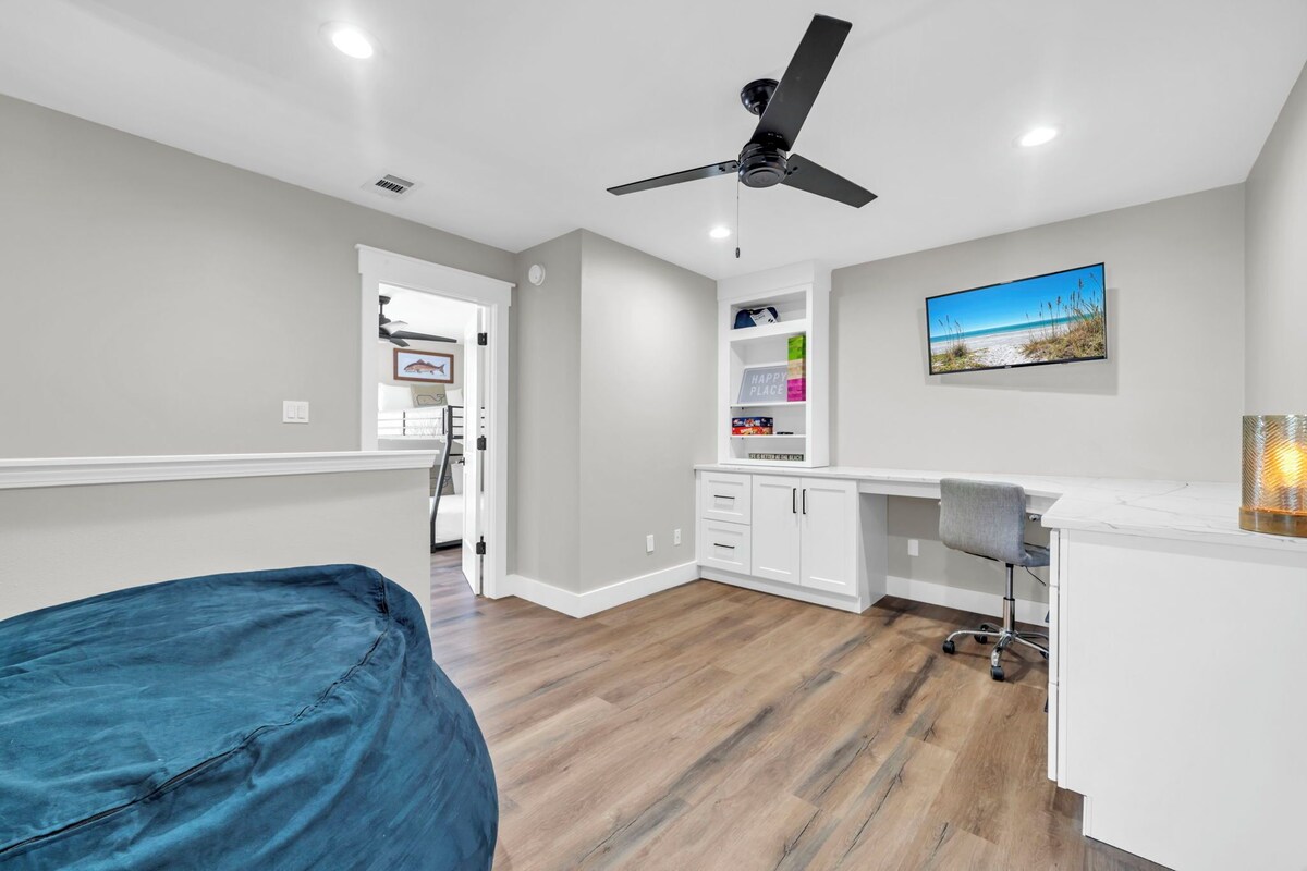 Photo 23 of Destin Harbor Haven sleeps 8, pet friendly, near beach