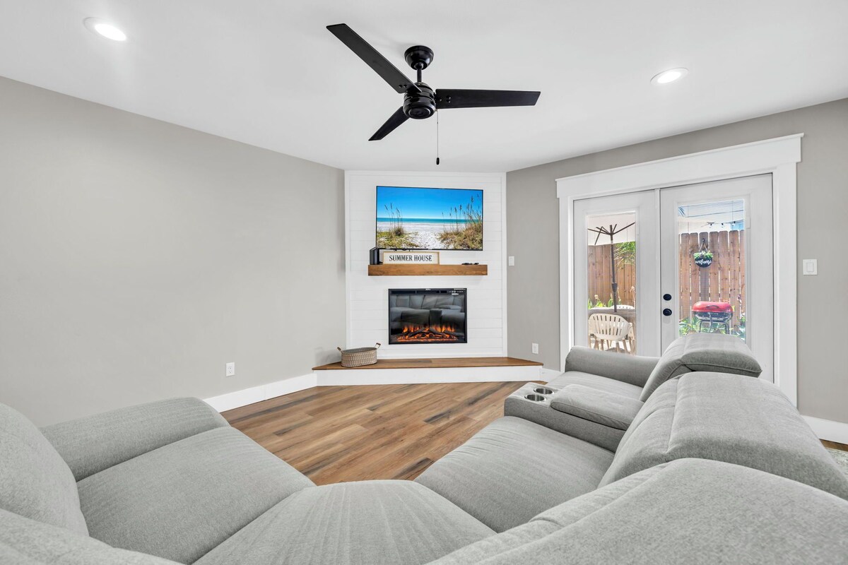 Photo 16 of Destin Harbor Haven sleeps 8, pet friendly, near beach
