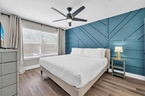 3 Schlafzimmer, Schreibtisch, Bügeleisen/Bügelbrett, kostenloses WLAN