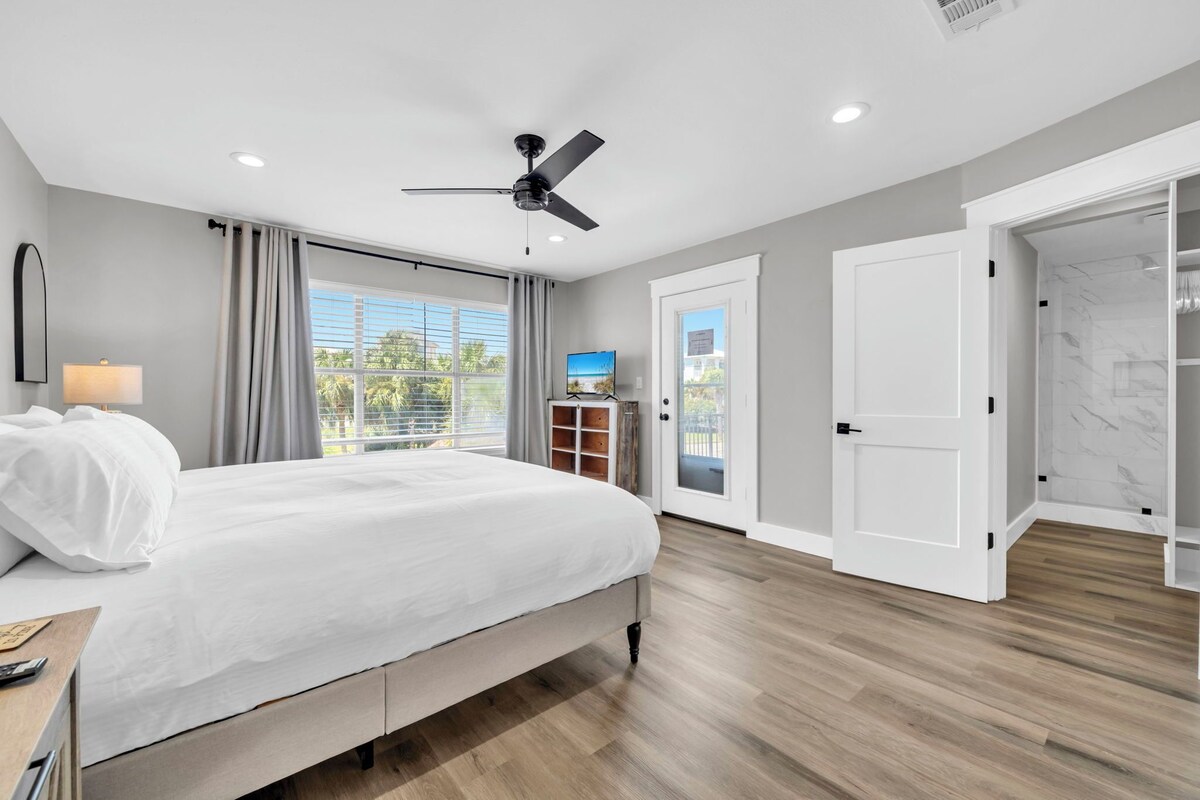 Photo 25 of Destin Harbor Haven sleeps 8, pet friendly, near beach