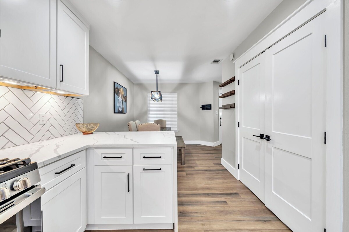 Photo 9 of Destin Harbor Haven sleeps 8, pet friendly, near beach