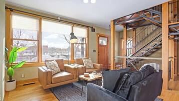 TV, fireplace, video games, books