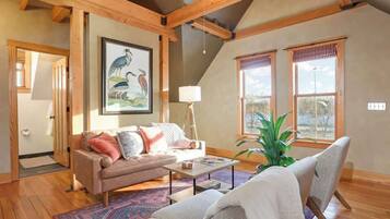 TV, fireplace, video games, books