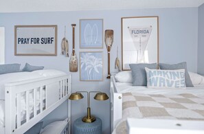 5 bedrooms, desk, iron/ironing board, travel crib