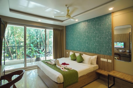 Family Triple Room, Balcony | Laptop workspace, iron/ironing board