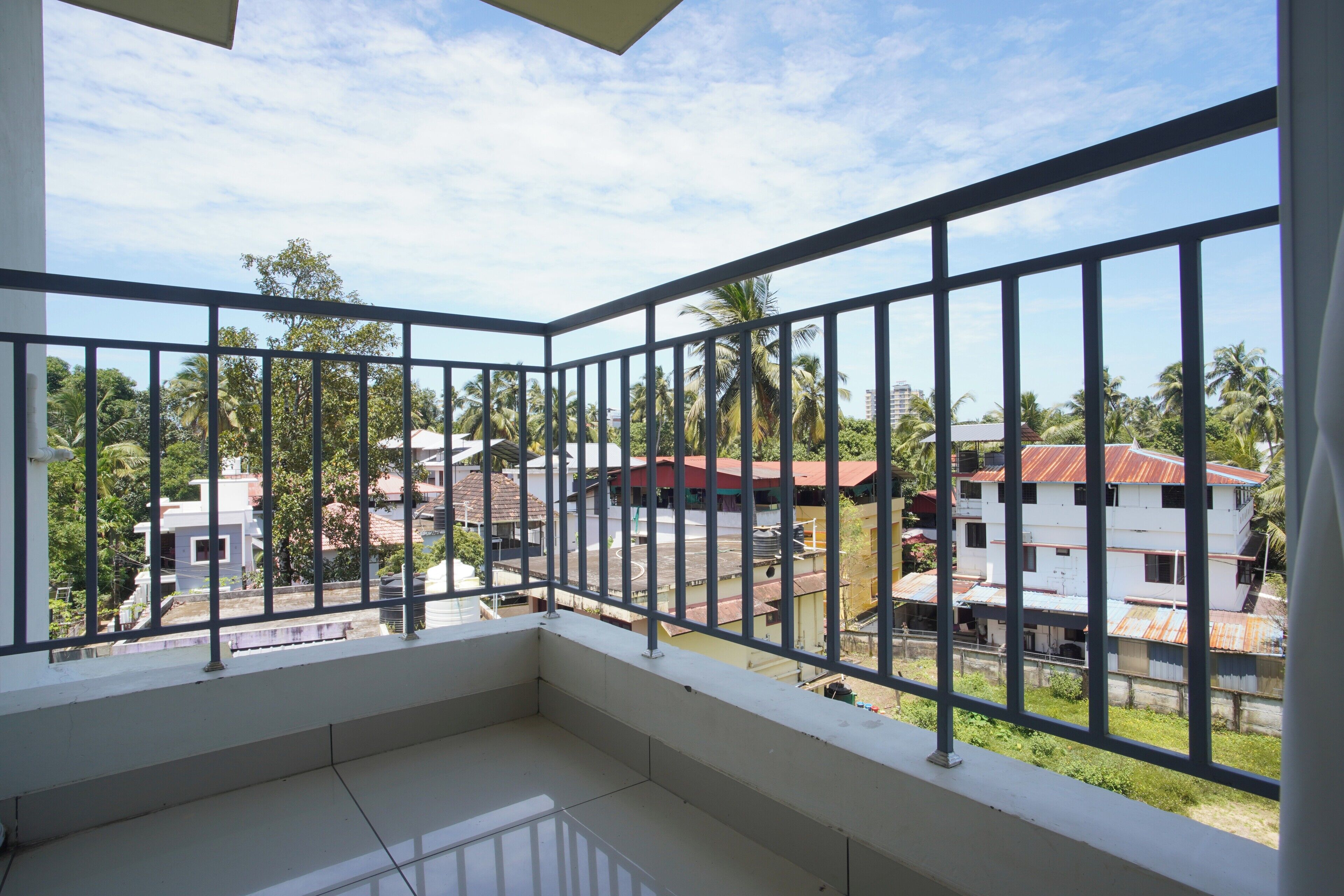 Deluxe Room, Balcony | Laptop workspace, iron/ironing board