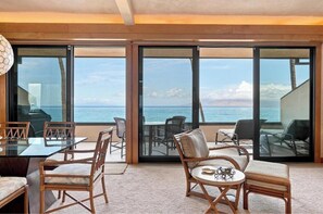Smart TV - Fully Remodeled Oceanfront Condo MAKENA SURF RESORT, #F-206 (Makena, Maui)
