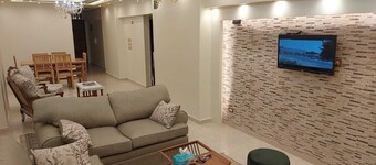 3-bedroom fully furnished apartment in charming Alexandria Governorate with AC