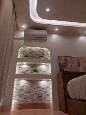 3 bedrooms, iron/ironing board, free WiFi, bed sheets - 3-bedroom fully furnished apartment in charming Alexandria Governorate with AC (Alexandria Governorate)