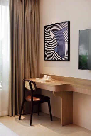 尊榮雙人房, 城市景觀 | 迷你吧、書桌、筆電工作空間、免費無線上網