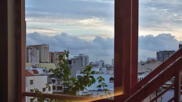 Habitación doble superior, vista a la ciudad | Vista desde la habitación