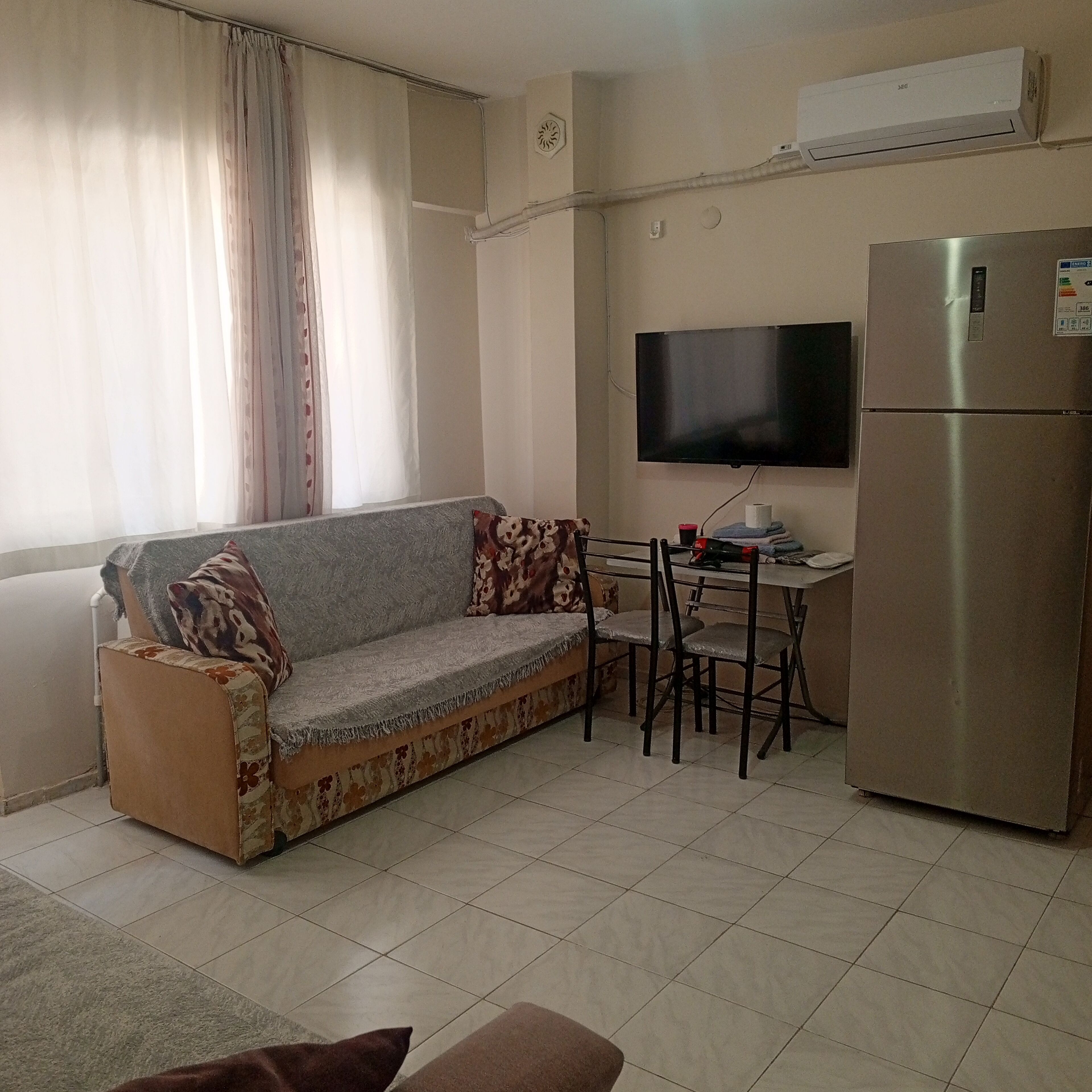 Huoneisto, parveke, kaupunkinäköala | Oleskelualue