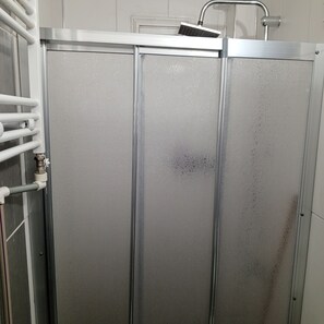 Standard Apartment | Bathroom | Slippers - Anka 1 (Aydın)