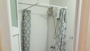 Appart'hĂŽtel, balcon, vue ville | Salle de bain