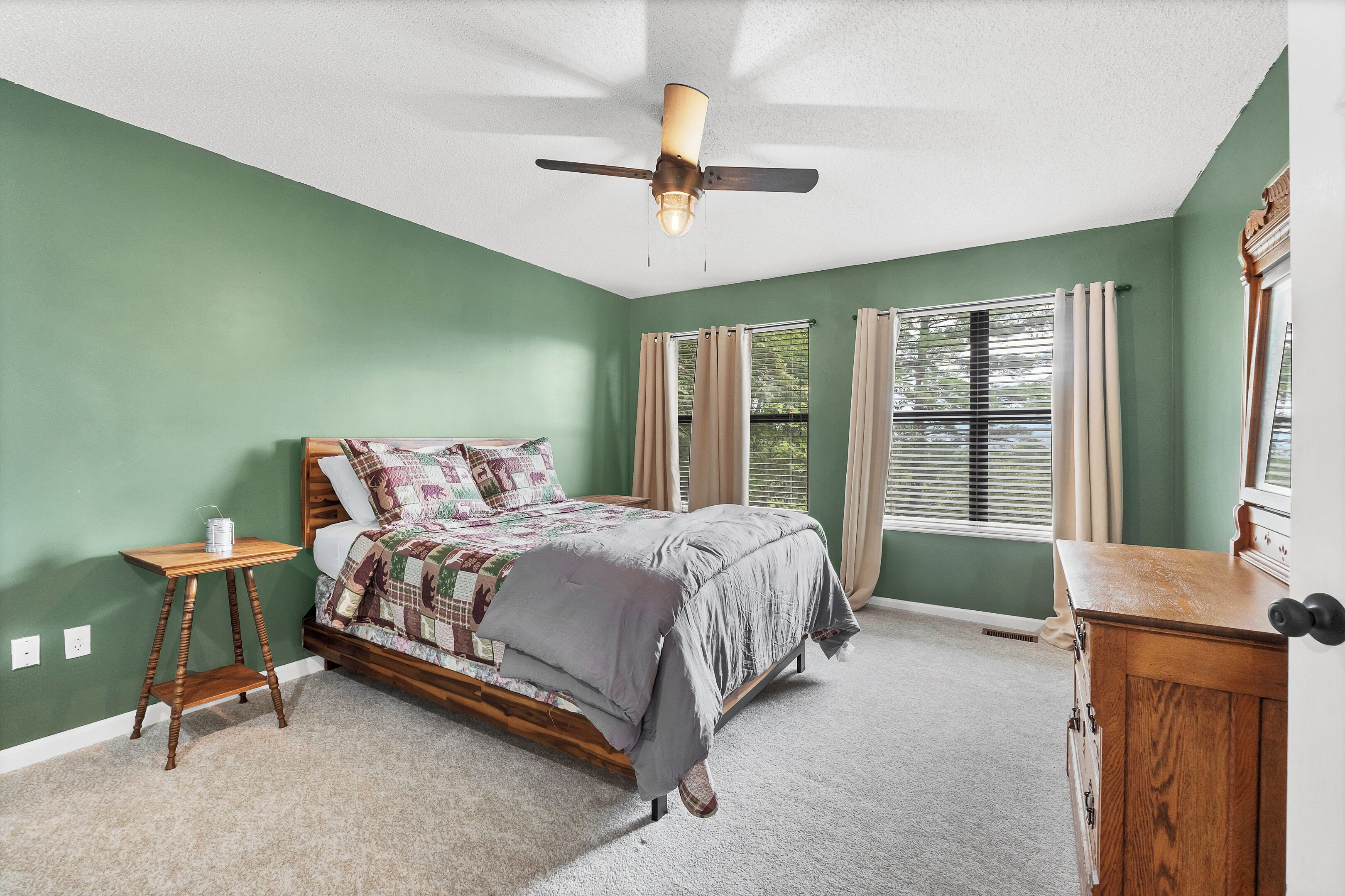 3 bedrooms, free WiFi, bed sheets
