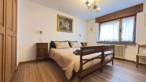 3 chambres, bureau, fer et planche à repasser, Wi-Fi