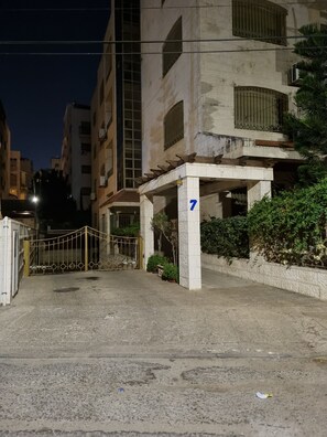 Apartment, 1 Bedroom, Accessible, Smoking | Property grounds