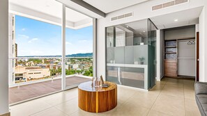 House | 2 bedrooms, Internet - Beachfront 2BR - Pools Scenic Balcony Views (Puerto Vallarta)
