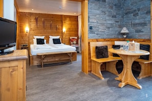 Caja de seguridad en la habitación y sistema de insonorización