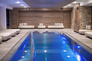 Una piscina techada