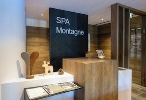 Couples treatment rooms, sauna, hot tub, steam room, Turkish bath