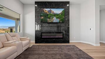 Télévision, cheminée