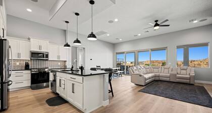 Four Paws & Fairways | Golf Course Front | Pet Friendly | Over $500 in complimentary activities