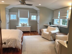 3 chambres, fer et planche à repasser, Wi-Fi, draps fournis