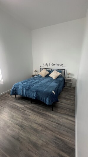 2 slaapkamers, een bureau, gratis wifi, beddengoed