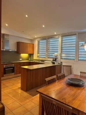 Mikrowelle, Ofen, Herdplatte, GeschirrspĂŒler