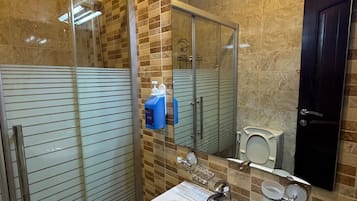 Apartment, 1 Schlafzimmer, barrierefrei, Raucher | Badezimmer